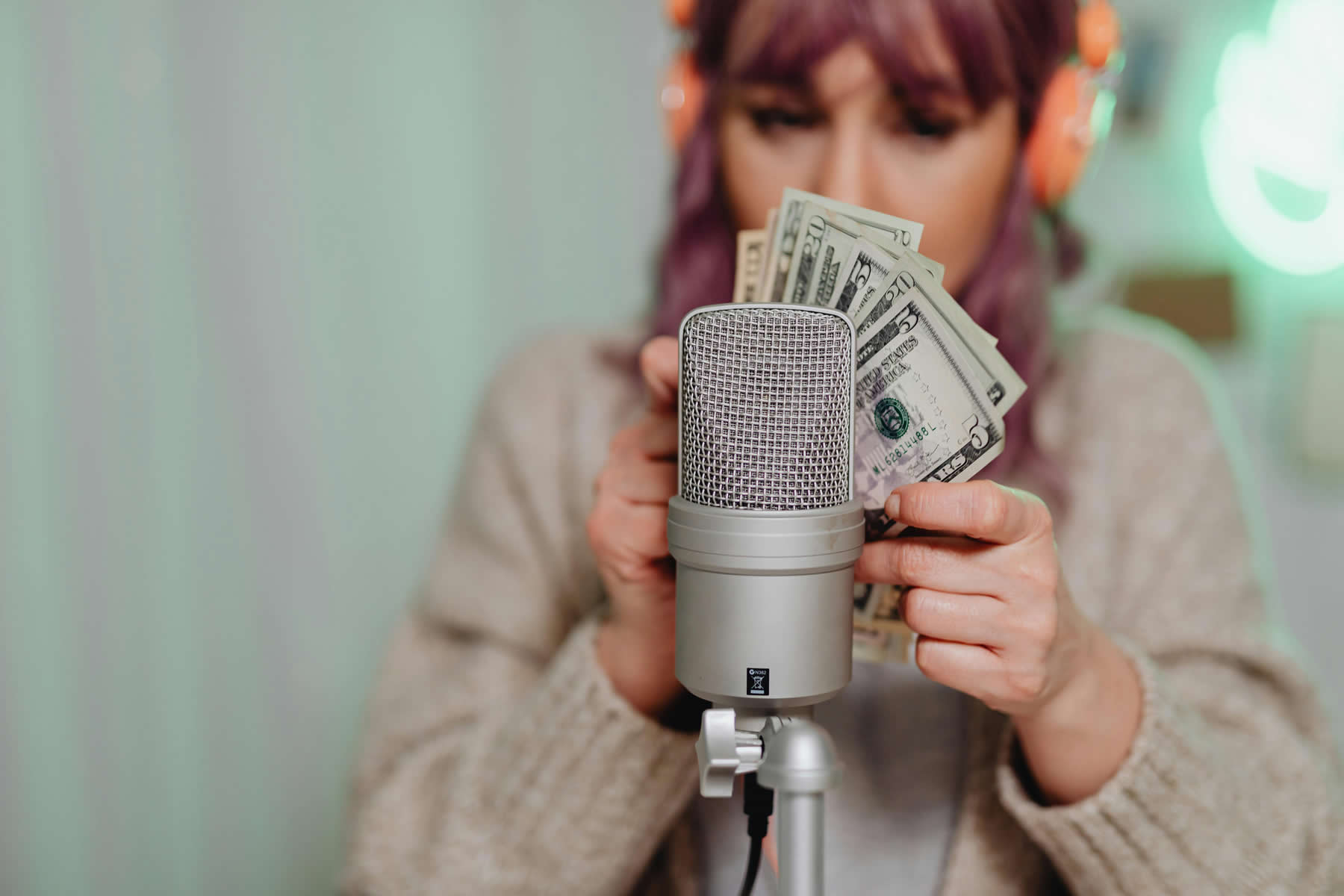 woman counting cash